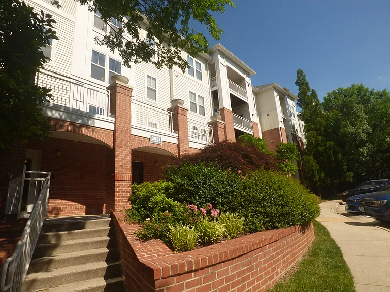 2931 Deer Hollow Way #307 — Photo 36