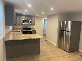2 Newell Ct, Coventry, RI 02816