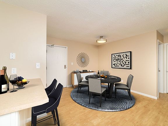 5th image of 1224 Shakopee Ave E #115