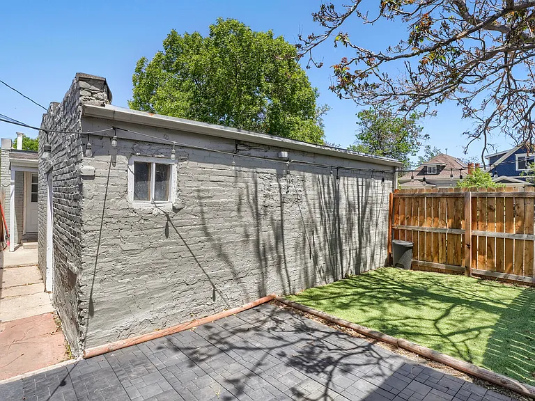 802 W 4th Ave — Photo 24
