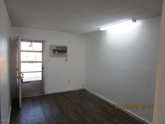 5th image of 917 Elmore Dr