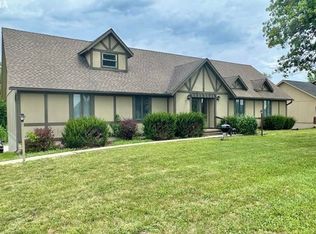 11757 Wood Oak Ave UNIT 1, Richmond, MO 64085