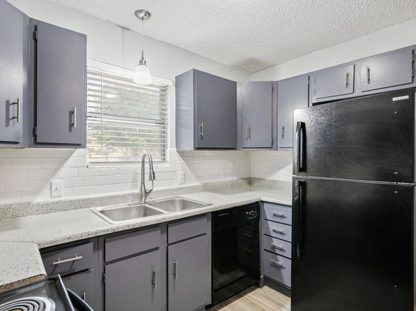 Breezeway Townhomes, 1065 Early Blvd, Early, TX 76802