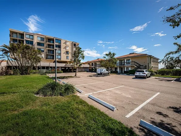 6104 Palma Del Mar Blvd S APT 109, Saint Petersburg, FL 33715