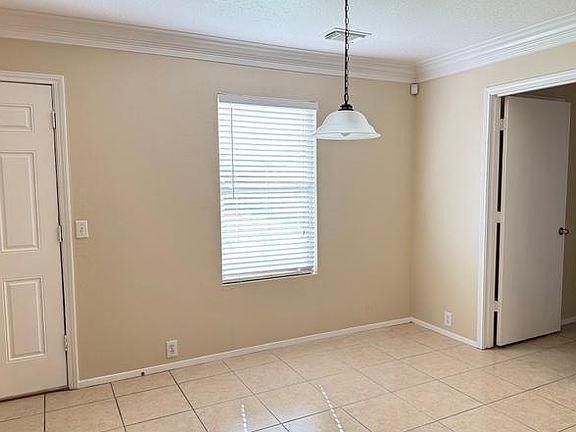 3rd image of 3243 Dartmouth Field Ln