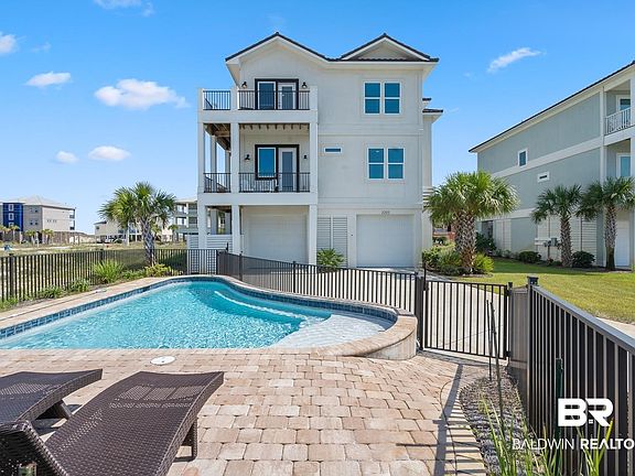 2nd image of 3202 Dolphin Dr