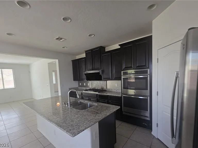 3385 Graceful Orchid St — Photo 4