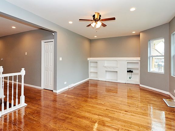 5th image of 8343 S Kerfoot Ave