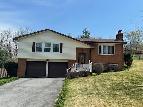 625 Robin St, Bluefield, VA 24605