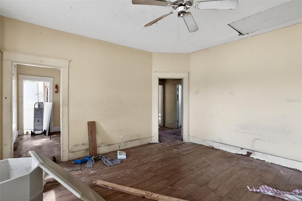 103 E Magnolia St, Kissimmee, FL - View 5