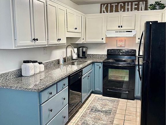 4th image of 414 Canna Dr