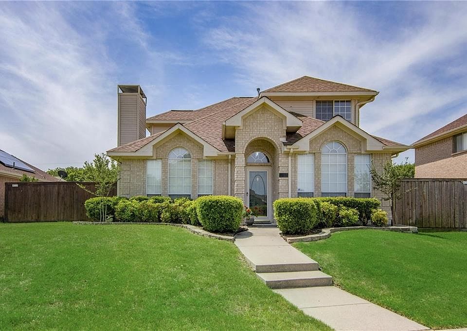 1st image of 2128 Chapman Dr