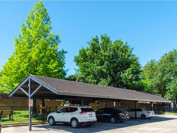 Estancia Covered Parking