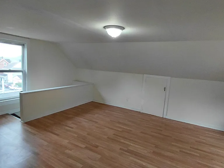 163 Washington St #2 — Photo 11