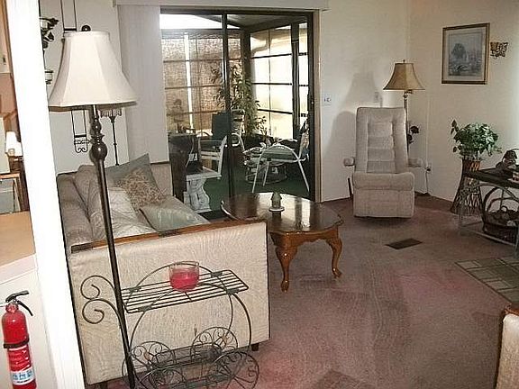4th image of 4655 Yacht Ave