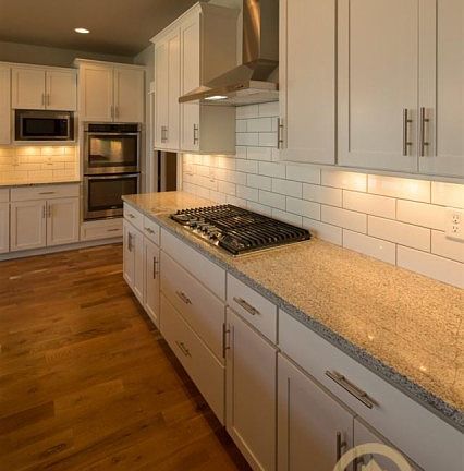 3rd image of 2087 Southbridge Dr