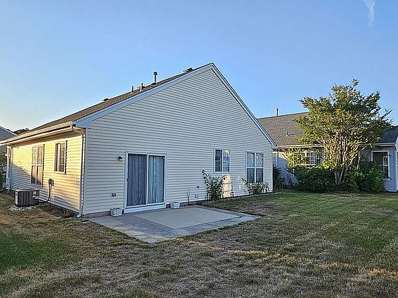 4th image of 79 Sandpiper Rd