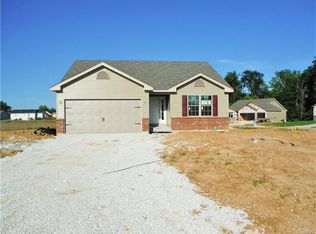 221 Essex Ct, Wright City, MO 63390