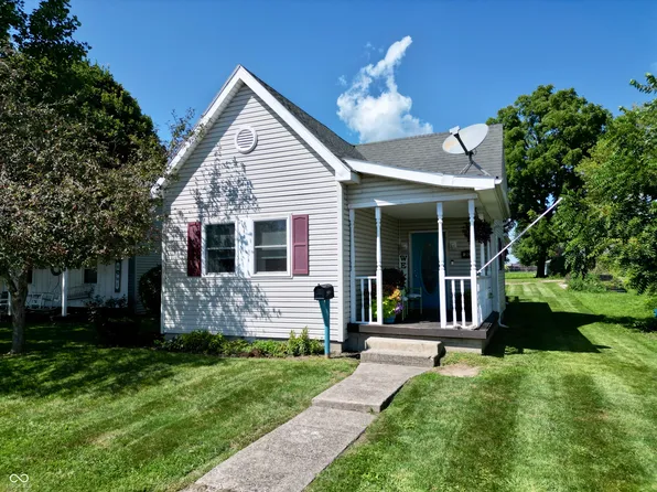 2826 N B St, Elwood, IN 46036