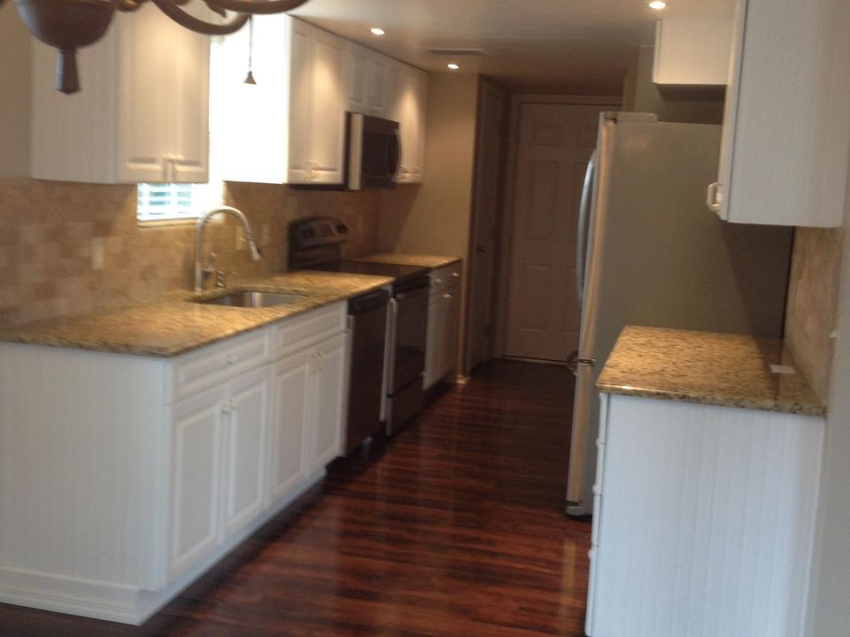 2nd image of 4523 Luckett Rd