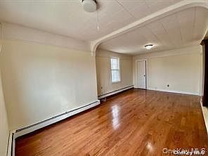 5th image of 15 Amherst Rd Floor 2