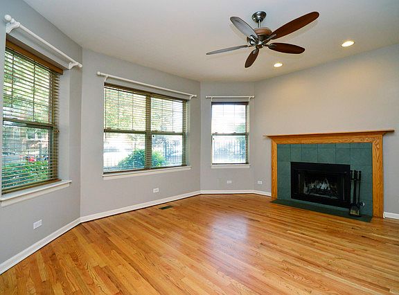 2nd image of 4018 N Mozart St APT 1S