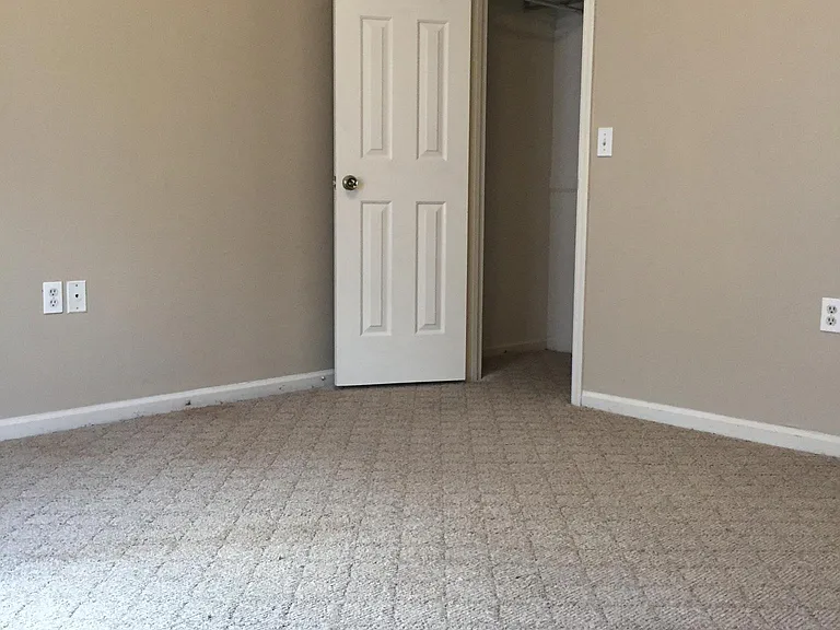 100 Lanier Dr #7 — Photo 9