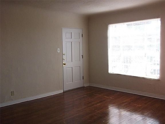 2nd image of 827 Galloway Dr