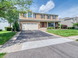 780 Burning Trl, Carol Stream, IL 60188
