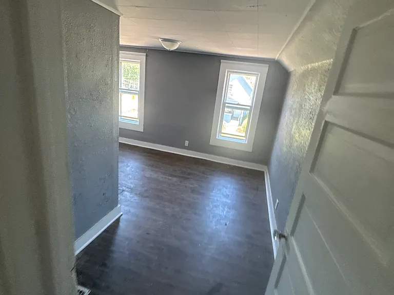 642 F St — Photo 10