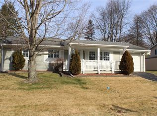 1 Nancy Dr, Jeannette, PA