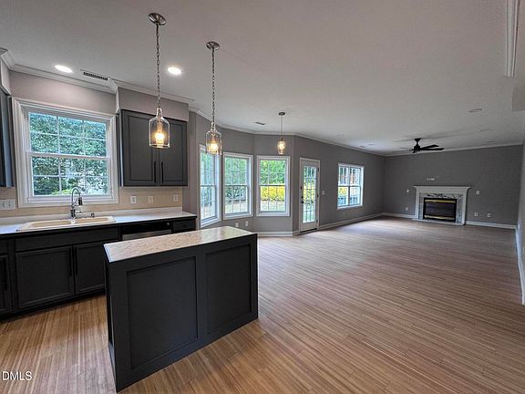 3rd image of 2328 Diquedo Dr