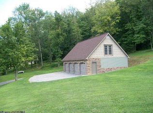 1460 Hornors Run Rd, Shinnston, WV 26431