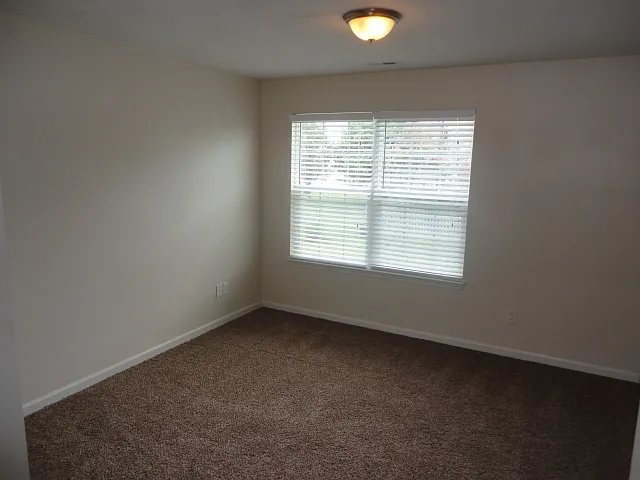 3660 Watkins Ridge Ct — Photo 7