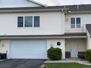 1096 Hidden Creek Ln, Burlington, WI 53105