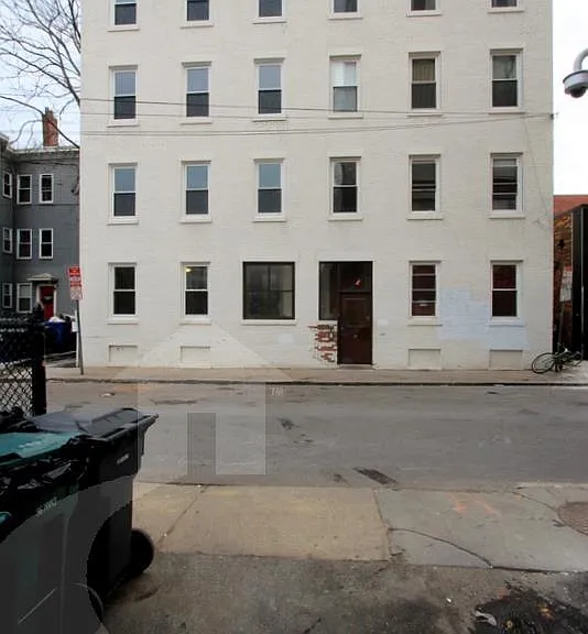 4 Douglass St #2 — Photo 6