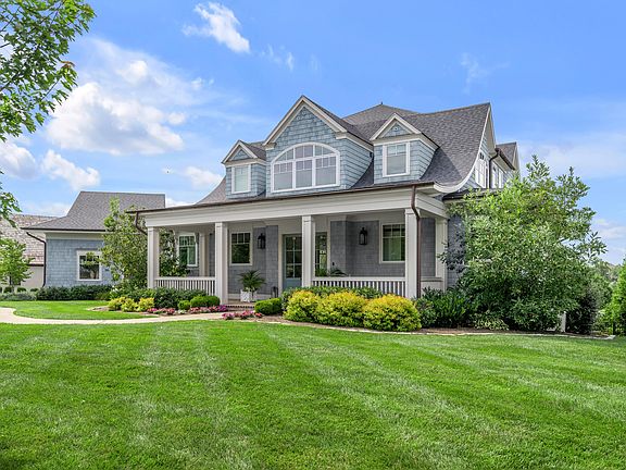 3rd image of 415 Keene Manor Cir