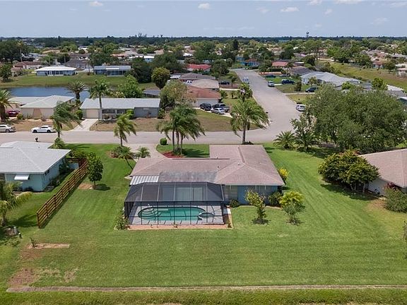 3rd image of 233 S Lake Dr