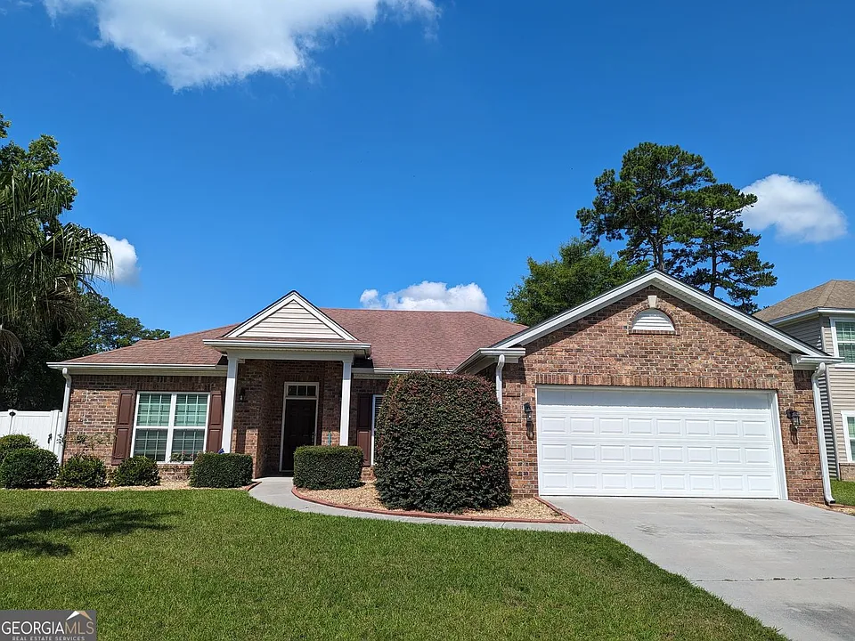 101 Oaktrace Pl