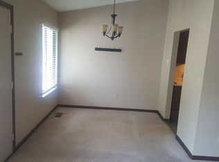 6044 E Pea Ridge Rd, Huntington, WV 25705