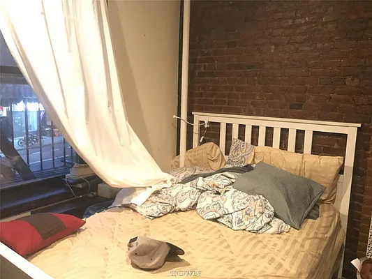 Rented by Town Residential | media 36