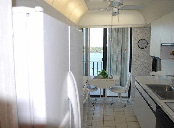 5th image of 322 Buchanan St APT 907