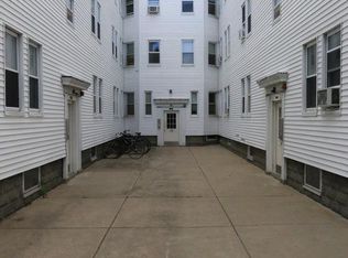 12 Craigie St #24, Somerville, MA 02143