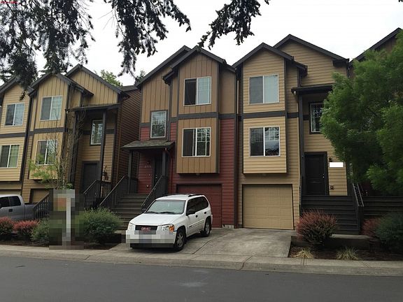 3rd image of 2715 Rossiter Ln