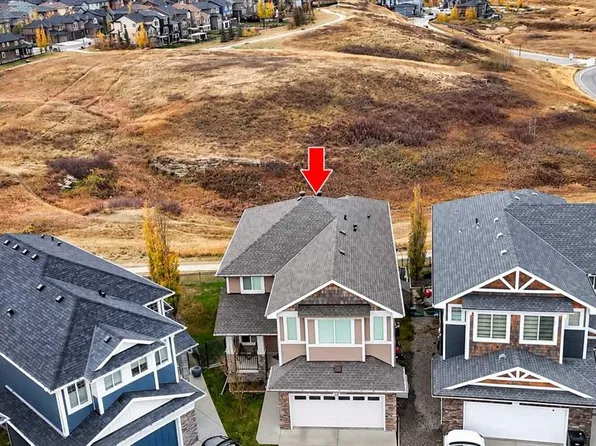 32 N Evansborough Hl NW, Calgary, AB T3P 0R3