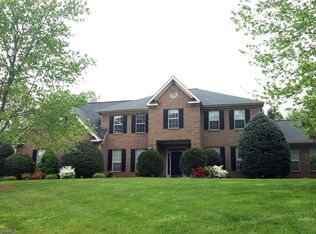 1500 Boxthorne Ln, Winston Salem, NC 27106