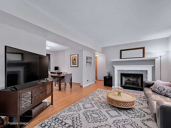 5th image of 75 E Harris Ave APT 3F