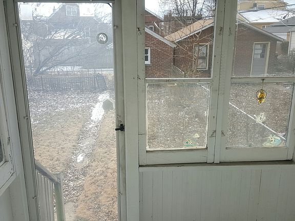 4th image of 4022 Winnebago St