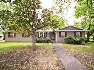 1105 Bradford St SE, Hutchinson, MN 55350