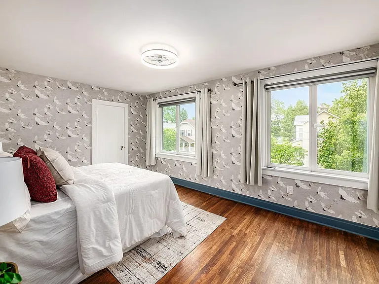 211 E Jenkins Ave — Photo 20